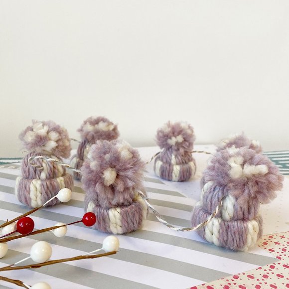 Handmade Winter Mini Knit Beanie Hat Christmas Garland Christmas Decorations - Picture 2 of 5